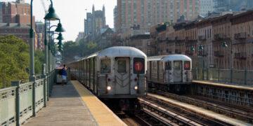 Al menos 18 heridos tras choque de dos trenes del metro en NY