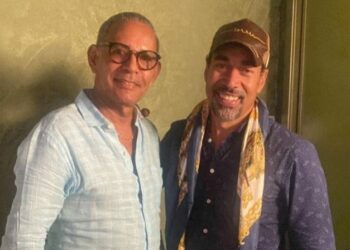 Miguel Reyna y Oscar Abreu Firman Contrato de Exclusividad Alianza Artística Histórica