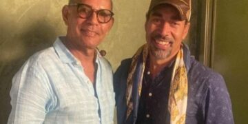 Miguel Reyna y Oscar Abreu Firman Contrato de Exclusividad Alianza Artística Histórica