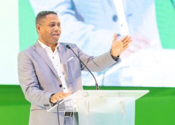 Trajano Santana dice respaldará inversión del Gobierno en Barahona