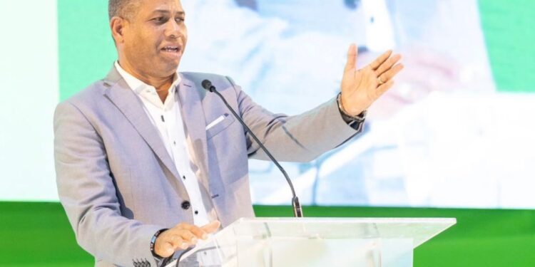 Trajano Santana dice respaldará inversión del Gobierno en Barahona