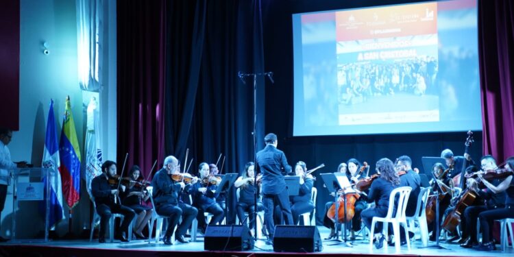 Minerd busca potenciar educación artística y musical en estudiantes