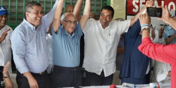 Víctor D’Aza encabezará marcha caravana del PRM junto a Hipólito Mejía en Línea Noroeste