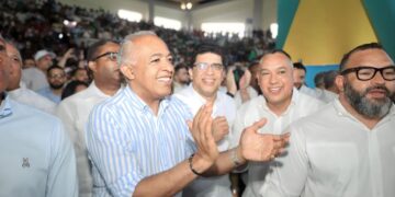 Según Bertico Santana, acuerdo entre PRM y Alianza País sigue confirmando que Abinader ha hecho un gobierno honesto