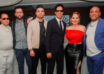Bonny Cepeda con más de 200 artistas en escena en celebración 40 aniversario
