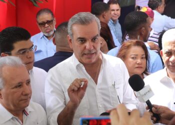 Abinader responde a la oposición: Dice sus denuncias son muestras de desesperación porque están derrotados