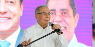 "El PLD está ganando en cuatro de los cinco municipios más poblados del país", asegura Danilo Medina