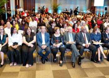 MINERD, Inafocam y la OEI realizan seminario sobre el desarrollo profesional docente