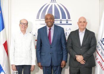 Ministro Almonte encabeza encuentro para participación RD como primer país piloto del programa ETA