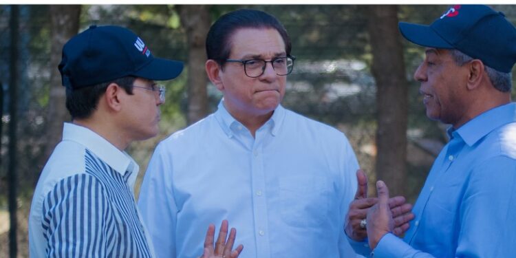 Federico Reynoso anuncia apoyo a Daniel Rivera para Senador en Santiago