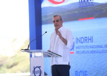 Abinader inaugura embalse de presa Montegrande para garantizar agua a la Región Sur