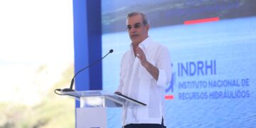 Abinader inaugura embalse de presa Montegrande para garantizar agua a la Región Sur