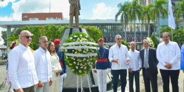 Abinader inaugura “Mes de la Patria” honrando la memoria del fundador de la República