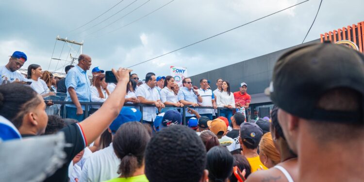 José Ignacio Paliza recorre nueve provincias en la última semana