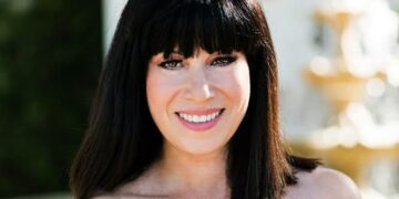 Artista puertorriqueña Valerie Morales deslumbra en su debut como merenguera en la RD