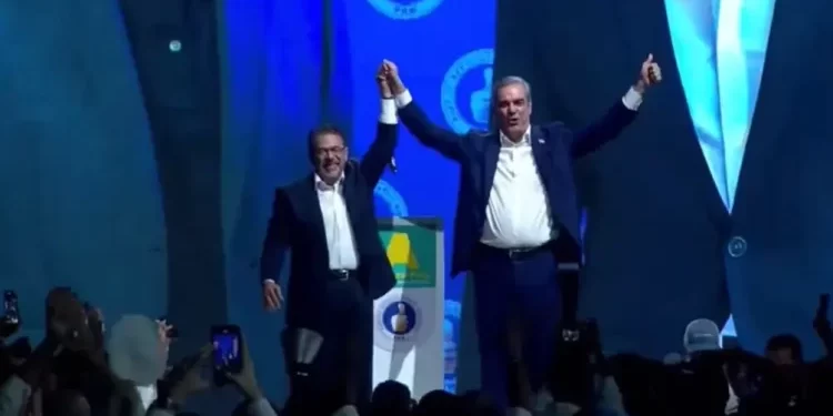 Alianza País proclama a Luis Abinader como su candidato presidencial