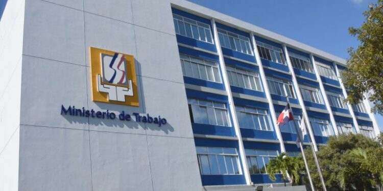 Convocan a jornadas de empleos en La Altagracia, HM y SFM