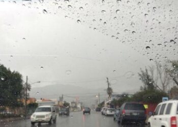 Sistema frontal y su vaguada inciden sobre el país