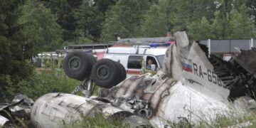 Varias personas mueren al estrellarse un avión pequeño en Florida, EE. UU.