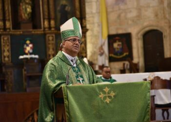 Vaticano investiga a Monseñor Benito por presunta agresión sexual