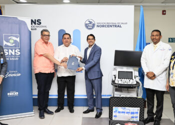 Servicio Nacional de Salud entrega equipos a cuatro hospitales de la región norte