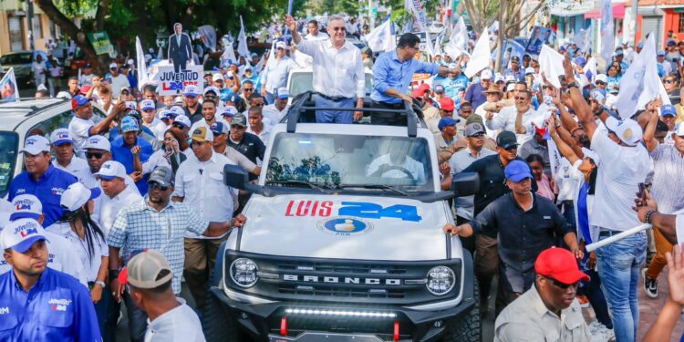 A partir de este viernes Luis Abinader recorrerá 7 distritos en apoyo a candidatos municipales