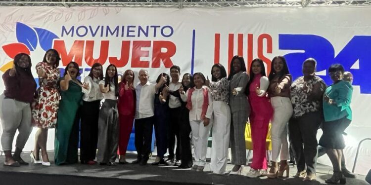 Mujer Red realiza primer conversatorio con regidoras del PRM en SDE