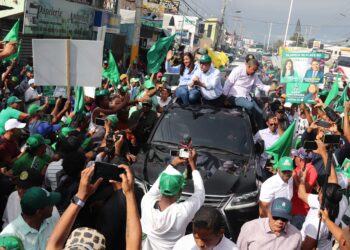 Leonel recorre municipios de la región Este en apoyo a candidatos de la FP y aliados