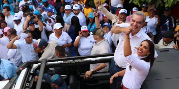 Abinader asegura Betty Gerónimo será la alcaldesa de SDN 