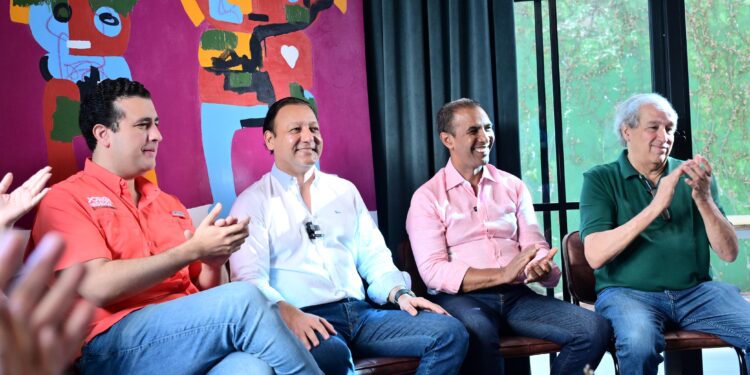 Abel a regidores: "De ganarle a Abinader me encargo yo"