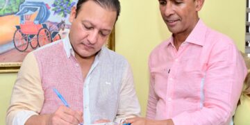 Abel Martínez se suma a la iniciativa de Domingo Contreras: "Mi firma por el drenaje