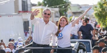 Abinader realiza cierre de campaña en el DN junto a Carolina Mejía
