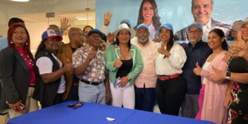 Federación Nacional de Comerciantes Detallistas de SDN respaldan a Betty Gerónimo