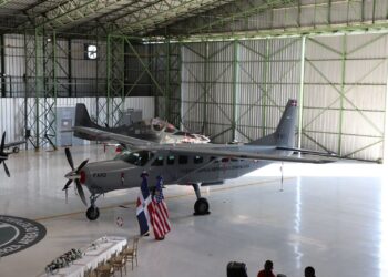 El Gobierno de los EE. UU. dona aeronave al Ministerio de Defensa de RD 