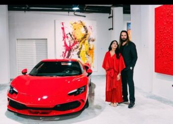 Avèle presentó su “Gala Ferrari” para celebrar el estreno de la película de Michael Mann, “Ferrari”