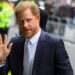 Príncipe Harry llega a Londres tras diagnóstico de cáncer del rey Carlos III