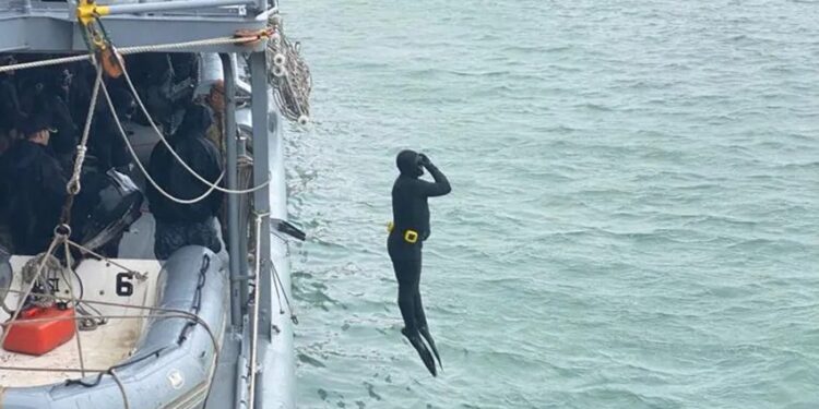 Rescatan a 33 personas que estaban a la deriva en una embarcación en La Altagracia