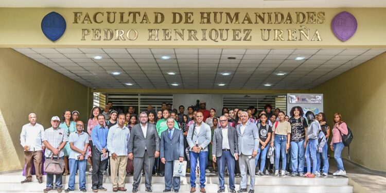 UASD inaugura semestre 2024-10 con una lección magistral sobre la identidad dominicana