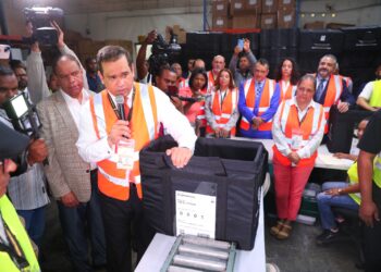 JCE inicia elaboración de 16,851 kits electorales para elecciones municipales