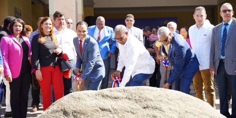 Rector UASD destaca trabajo ejecuta su gestión y anuncia remozamiento edificaciones