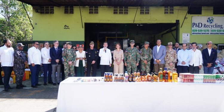 Incineran más de 11 millones de cigarrillos, 13 mil botellas de alcohol falsificado y 21 mil medicamentos ilegales