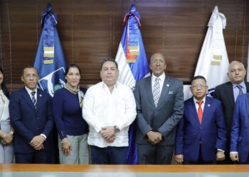 Contraloría y SNS acuerdan desarrollar programas en beneficio de la ciudadanía