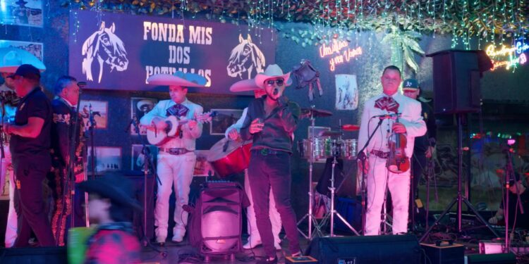 Adalberto Fernández logra exitosa gira por Colombia