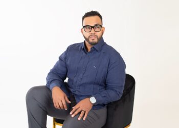 Profesor universitario y empresario dominicano Alexander Zapata, aspira a Diputado por Ultramar