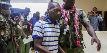 Kenia acusa al líder de una secta religiosa del asesinato de 191 niños