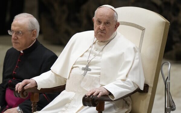 El Papa Francisco fue llevado a un hospital por un problema de salud