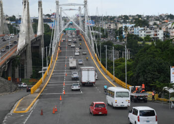 MOPC cierra pasos a desnivel y puentes por mantenimiento