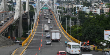 MOPC cierra pasos a desnivel y puentes por mantenimiento