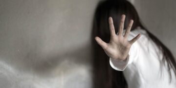 Condenado a 20 años de prisión a hombre por violación sexual a hijastra menor de edad