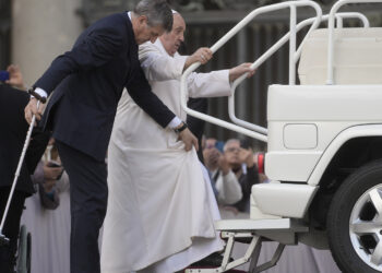 Continúan los problemas de salud para el papa Francisco